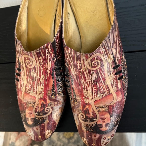 Icon Shoes - Picture 5 of 10